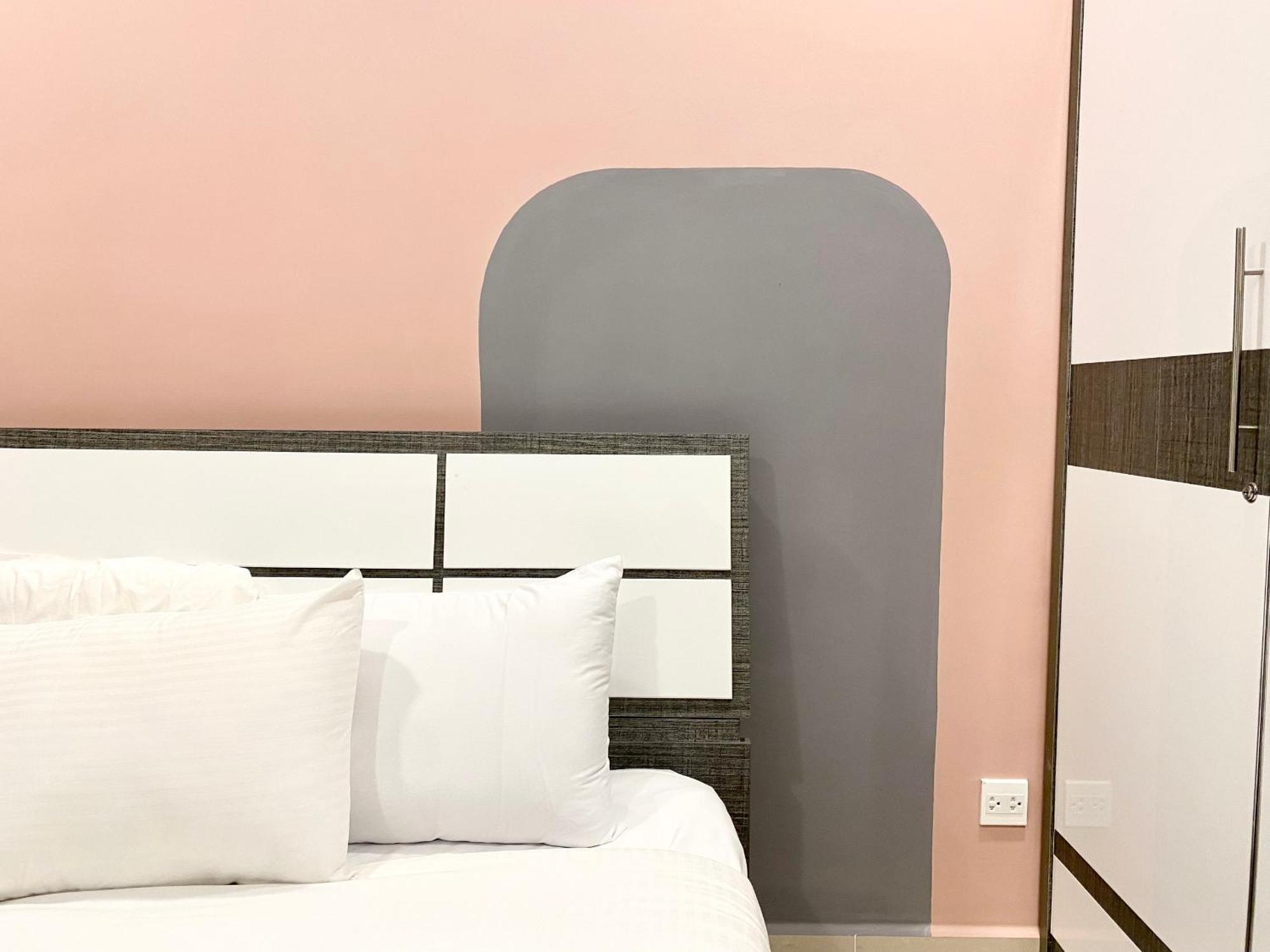 הו צ'י מין סיטי Yu Stay Lux And Cozy 2Bedrs In Soho Residence Near Bui Vien Walking Street מראה חיצוני תמונה